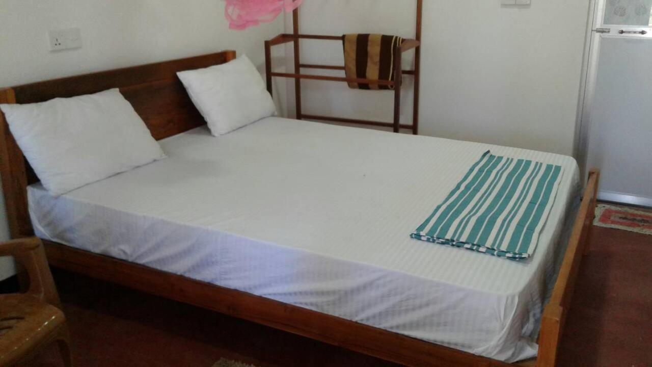 Sai Seashell Rest Inn Nilaveli Тринкомали Экстерьер фото